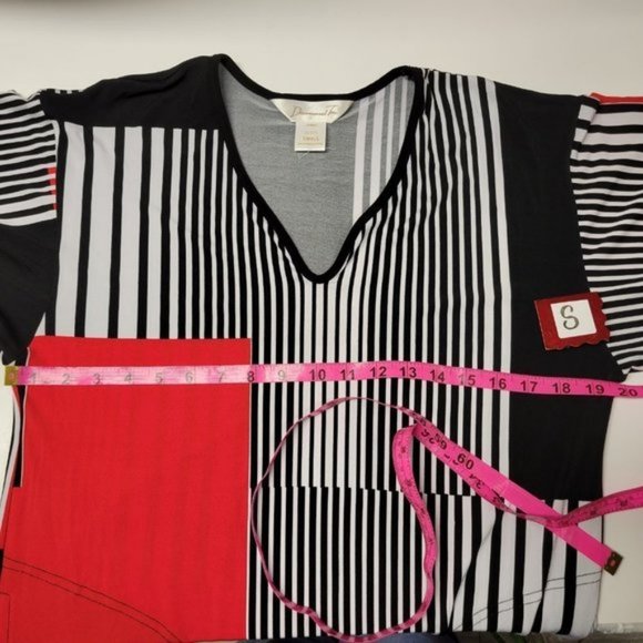 Red and Black Tunic Loose Fit Top or Relaxed Fit Tunic Top - Sizes S / M / L/ XL - Picture 4 of 12